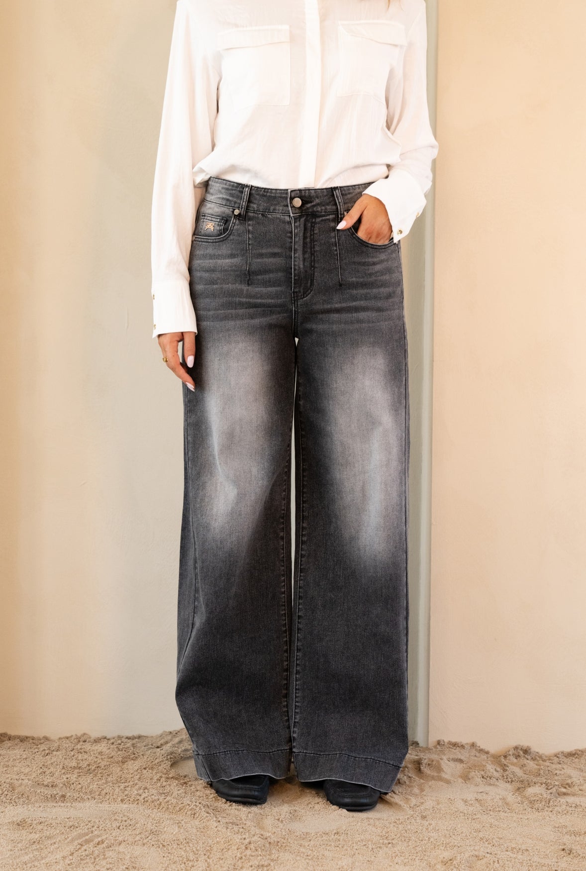 Dillen Jeans in Black – Kimara Fashion