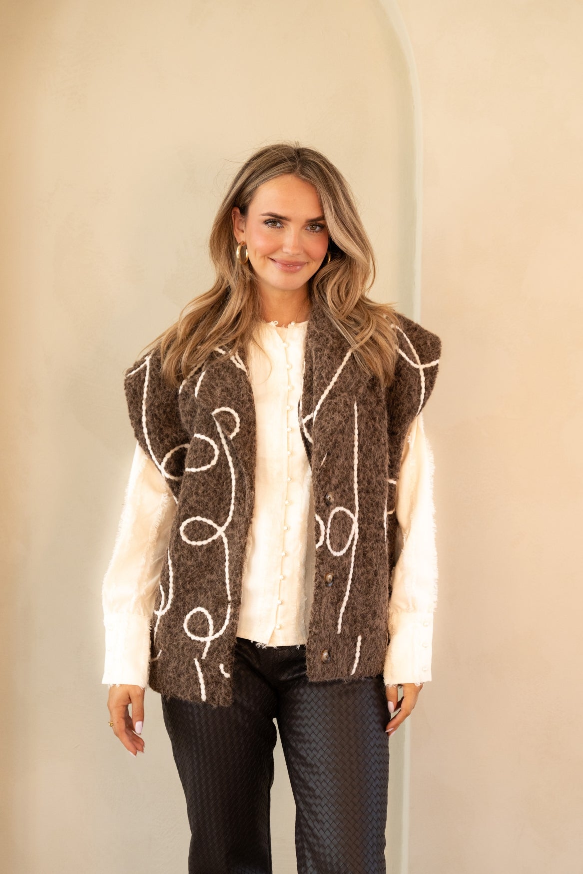 Isabeau Pants in Brown – Kimara Fashion