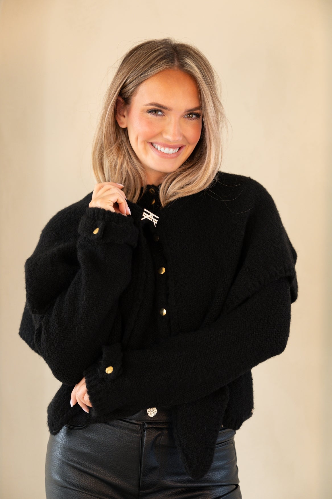 Effi Cardigan in Black – Kimara Fashion