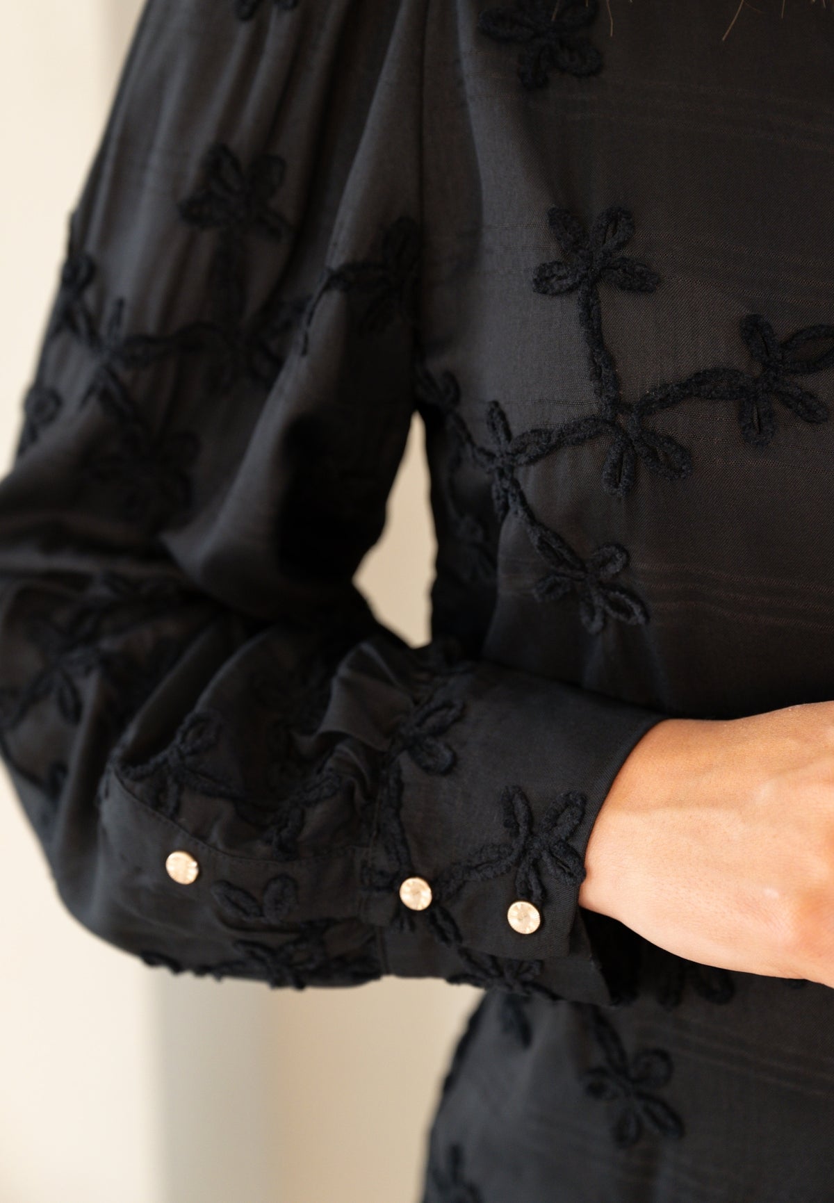 Kita Blouse in Black – Kimara Fashion