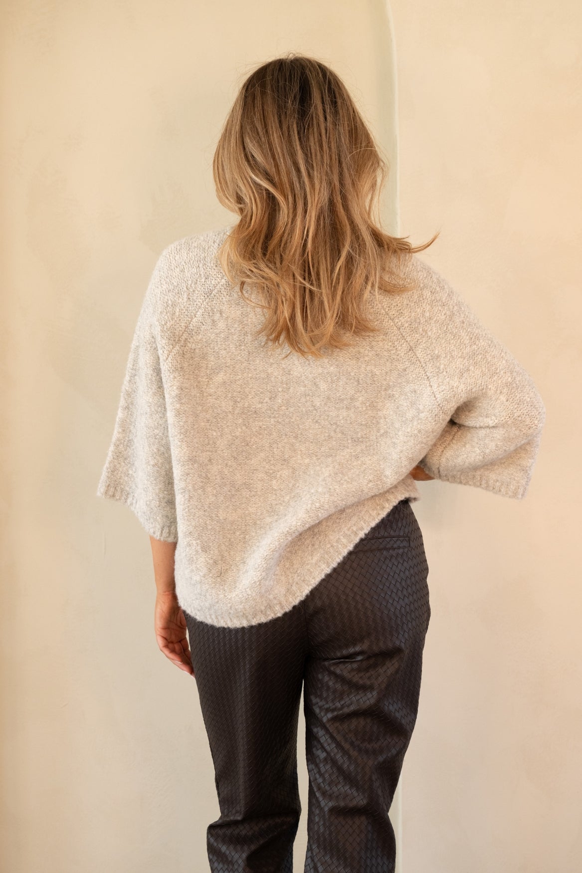 Aspen Pullover in Beige – Kimara Fashion